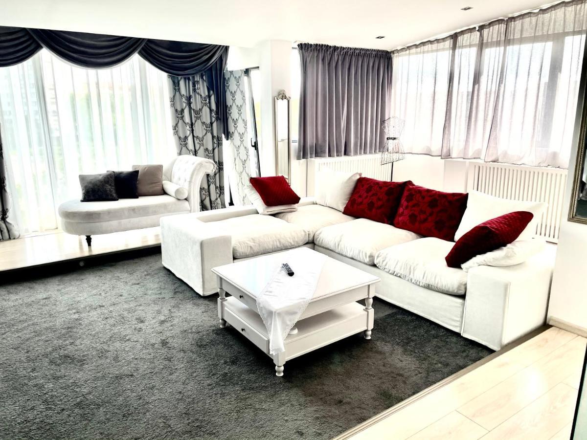 Hotel Jolie Apartments Галац Экстерьер фото