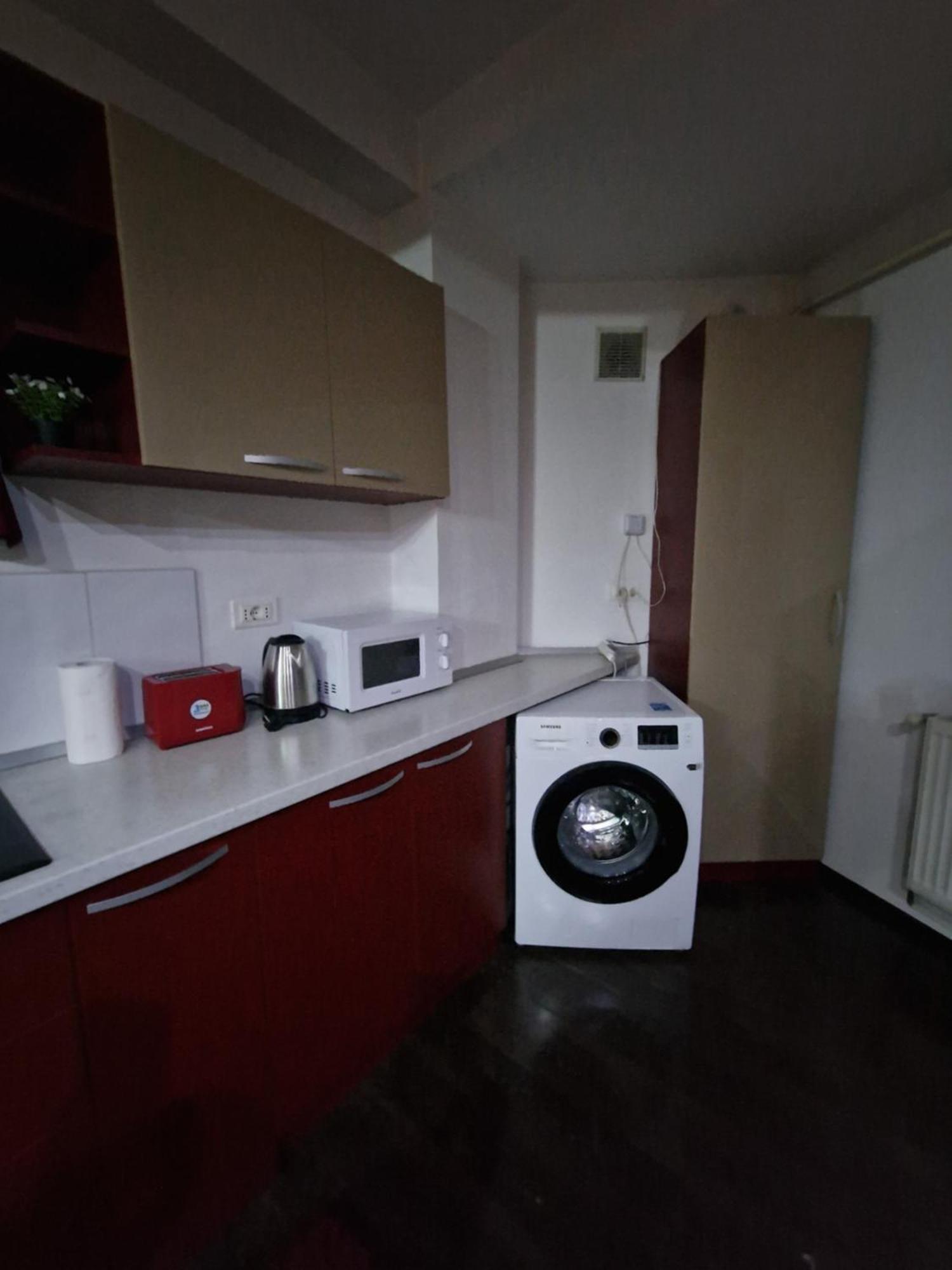 Hotel Jolie Apartments Галац Номер фото