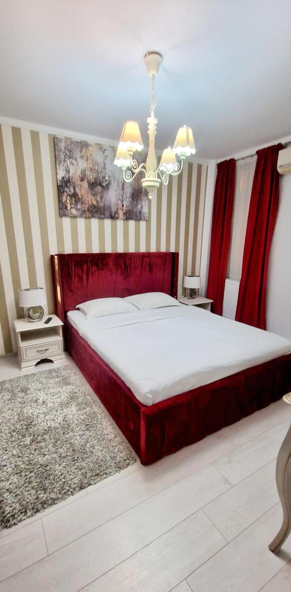 Hotel Jolie Apartments Галац Экстерьер фото