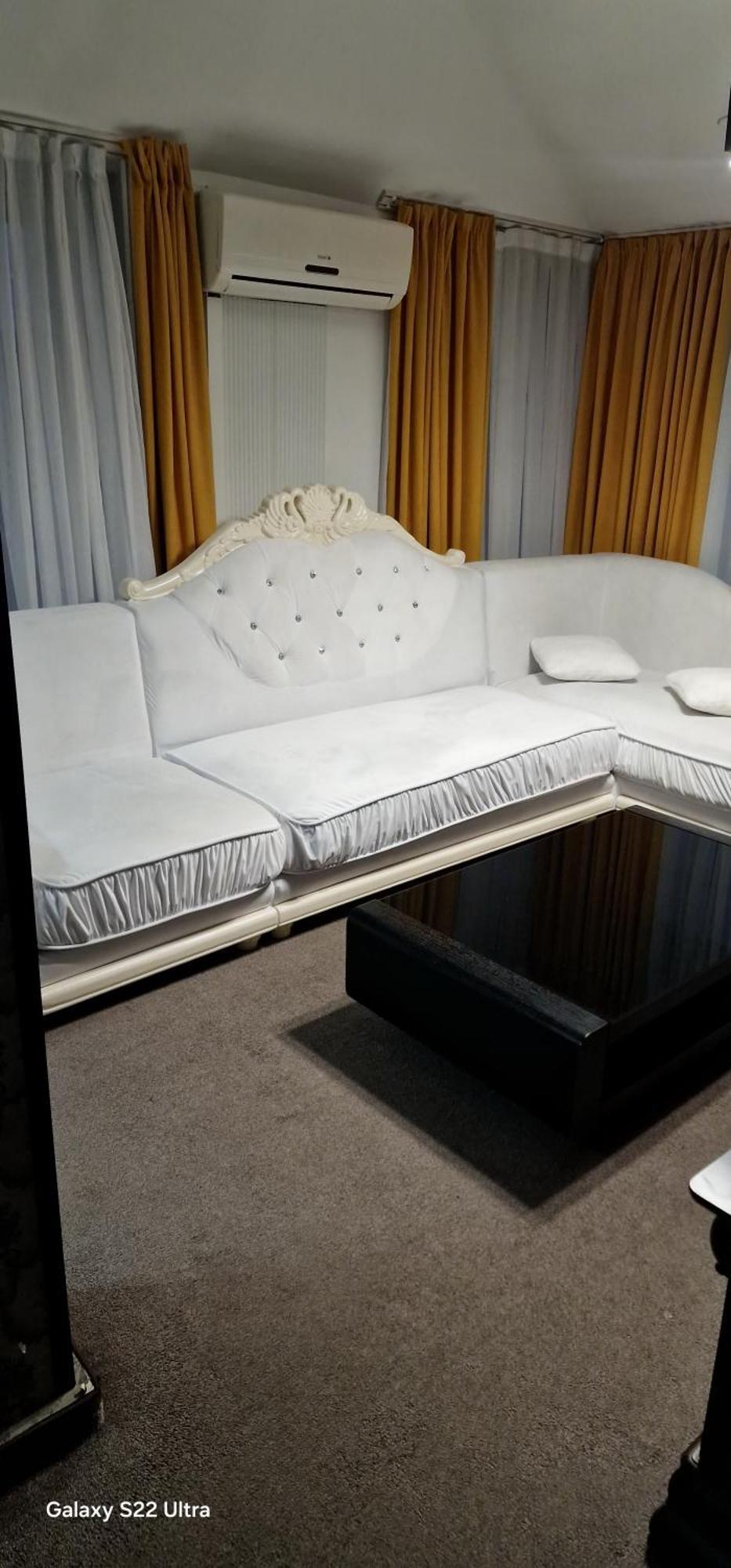 Hotel Jolie Apartments Галац Экстерьер фото