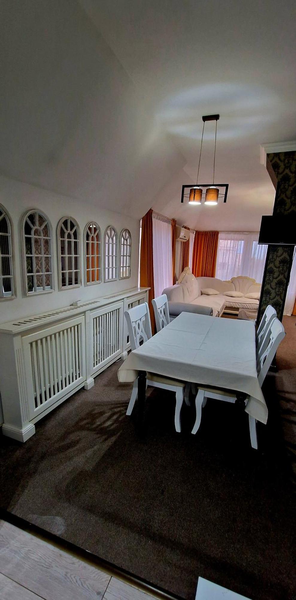 Hotel Jolie Apartments Галац Экстерьер фото