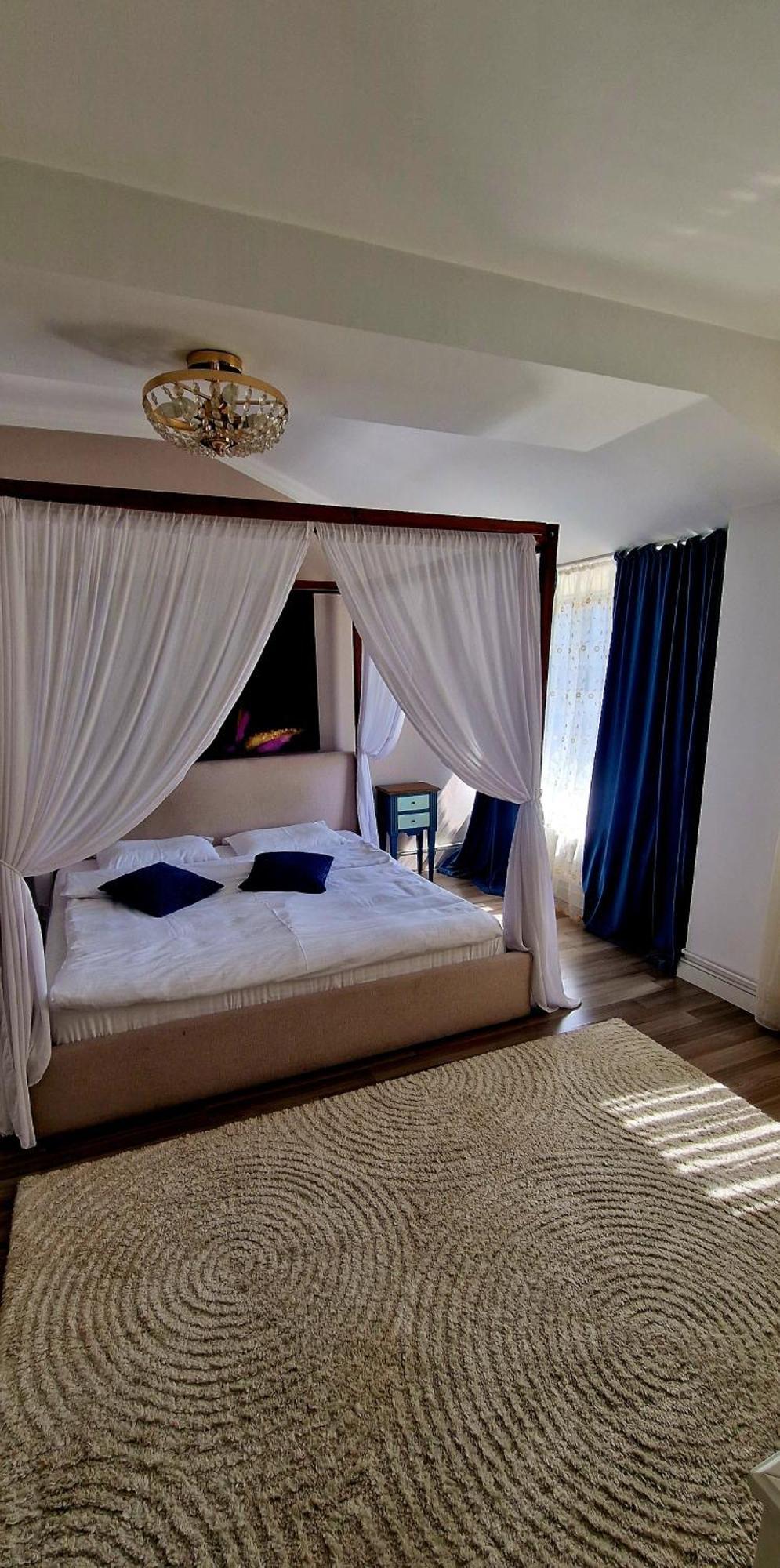 Hotel Jolie Apartments Галац Экстерьер фото