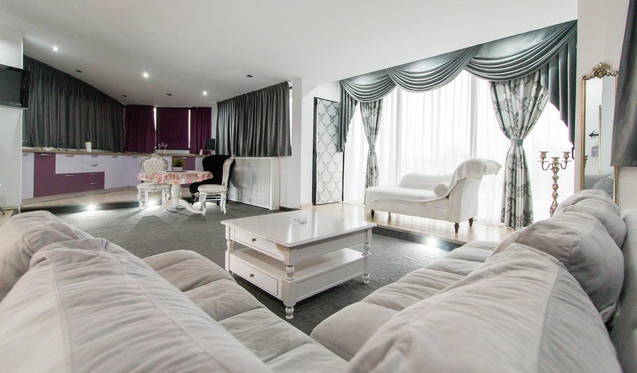 Hotel Jolie Apartments Галац Экстерьер фото